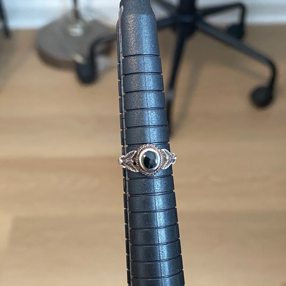 Elegant Silver and Black Women's Ring